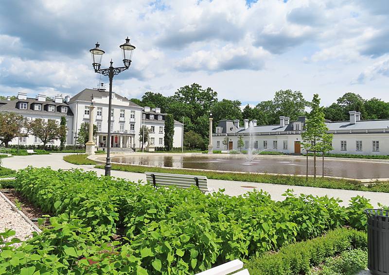kozienicezespol-palacowo-parkowy thumbnail-kozienicezespol-palacowo-parkowy